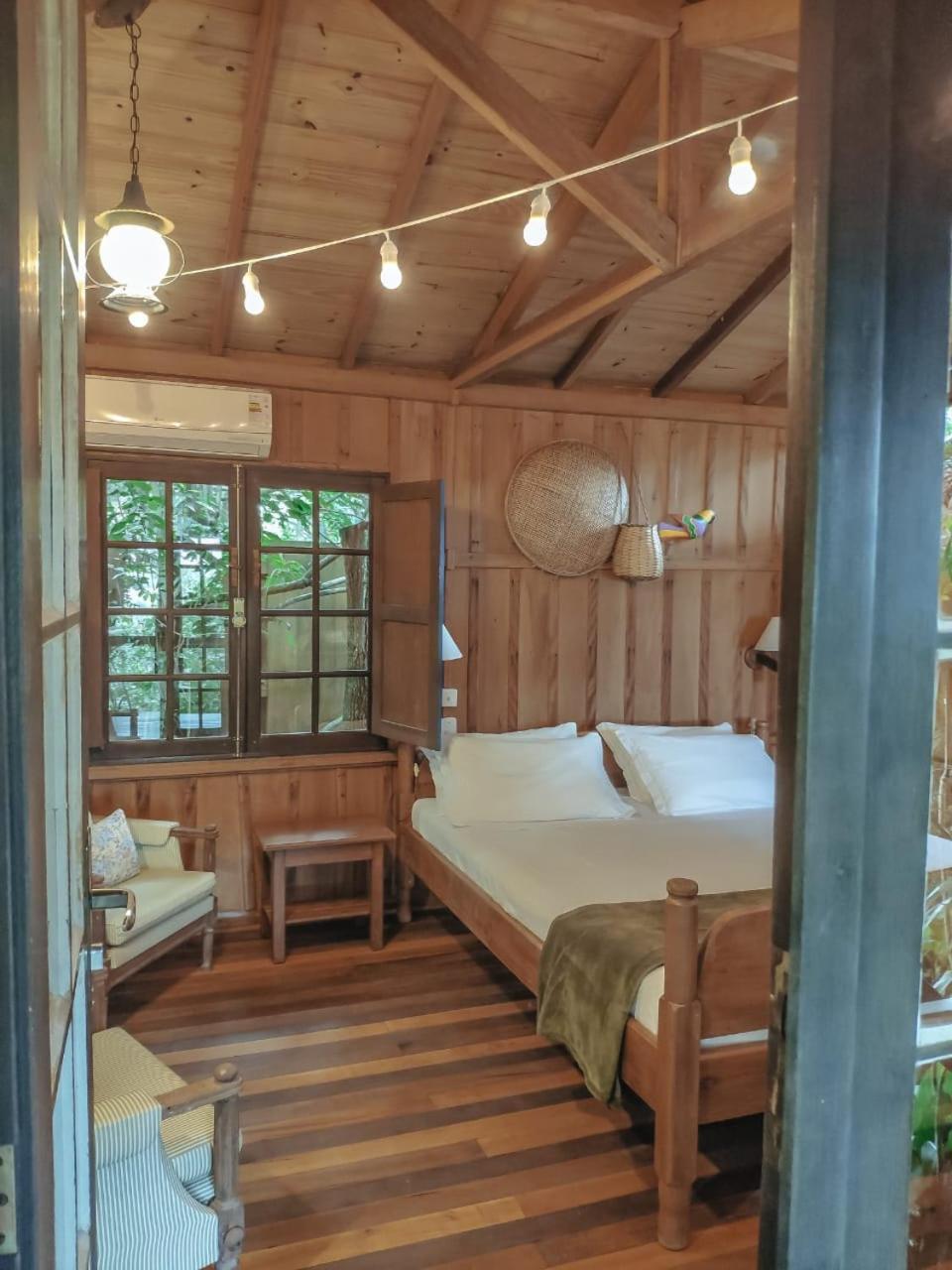 Regina Guest House Praia do Rosa Bilik gambar